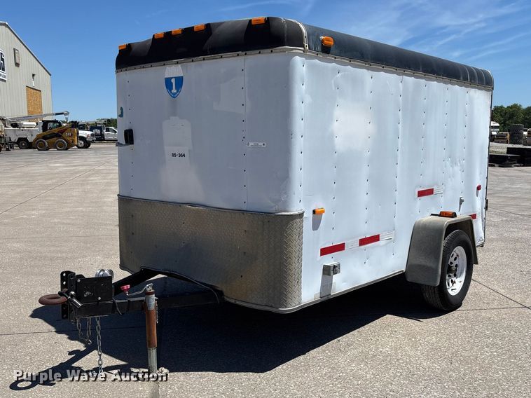 2001 Interstate enclosed cargo trailer - FC5750