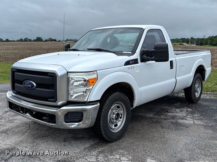 2016 Ford F250 Super Duty XL pickup truck - FC5921