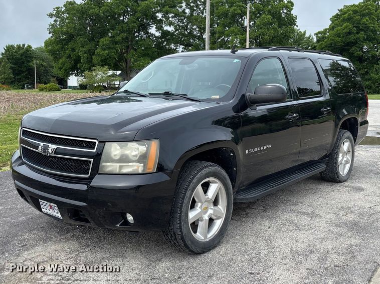 2009 Chevrolet Suburban SUV - FC5925