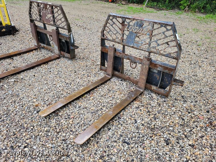 Bradco skid steer forks - DZ7290