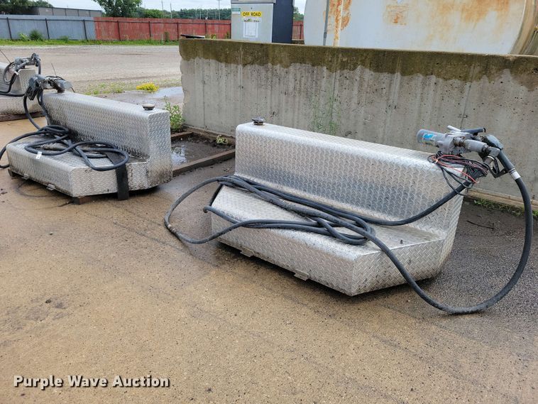 (2) fuel tanks - DZ7317
