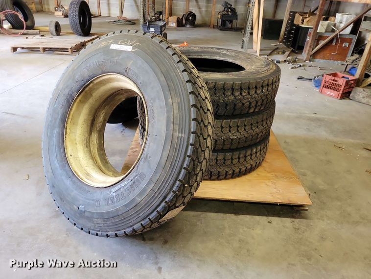 (5) tires and wheels - DZ7324
