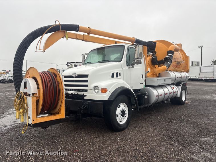 2002 Sterling L7500 sewer jetter truck - EG9112