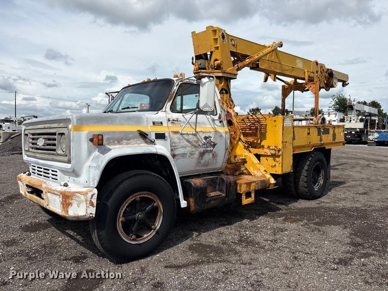 1986 Chevrolet C7 digger derrick truck - EG9138