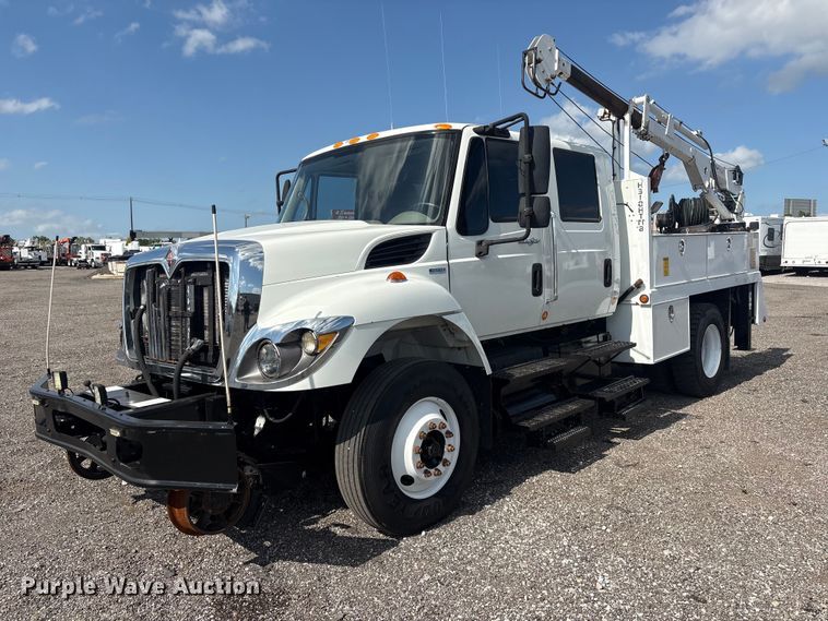 2010 International WorkStar 7400 Crew Cab utility / service truck - EG9183