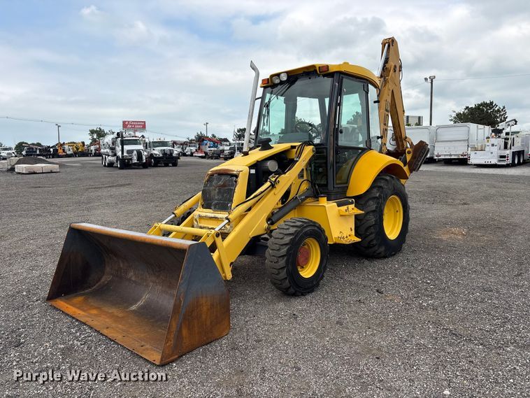 2002 New Holland LB75B backhoe - EG9202