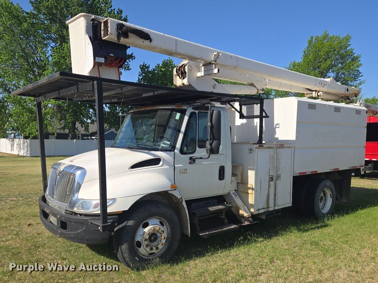 2006 International MA025 bucket truck - ER1619