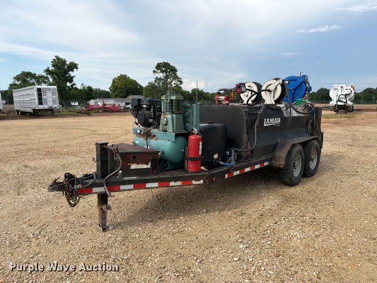 2014 Lamar 5RV fuel and lube trailer - ER3022