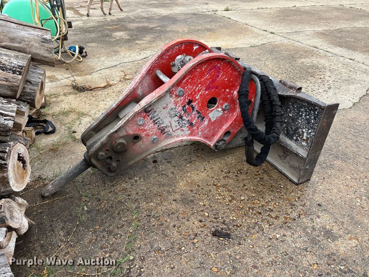 Uniram skid steer breaker - ER3061