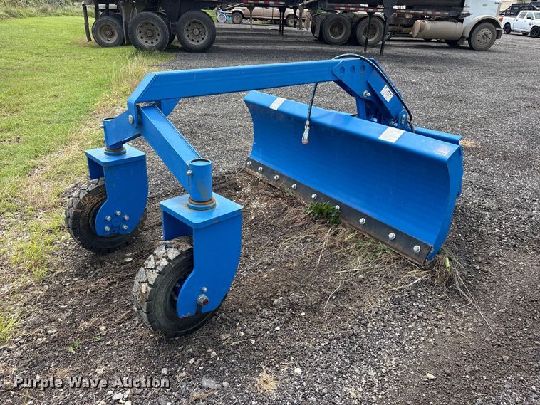 2022 Topcat SSSG72 skid steer dozer blade - ET2233
