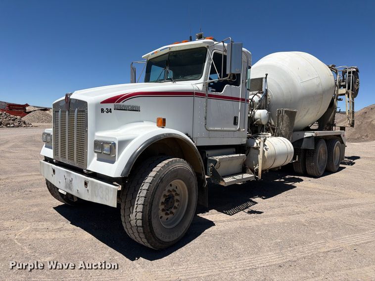 2006 Kenworth ready mix truck - EW2115