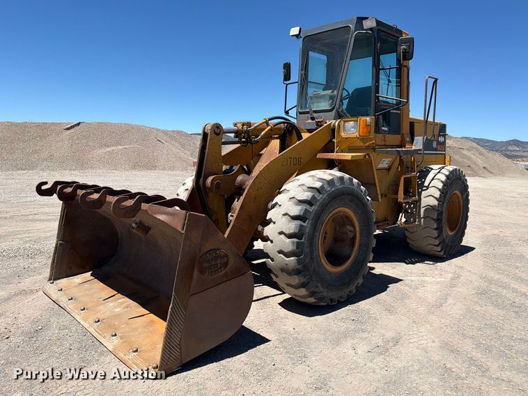 1988 Komatsu WA250-1 wheel loader - EW2117
