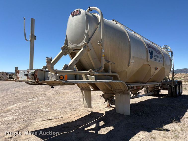 1996 Heil pneumatic dry bulk trailer - EW2119