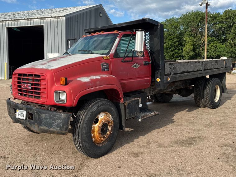 1999 GMC 6500 dump flatbed truck - EW4873