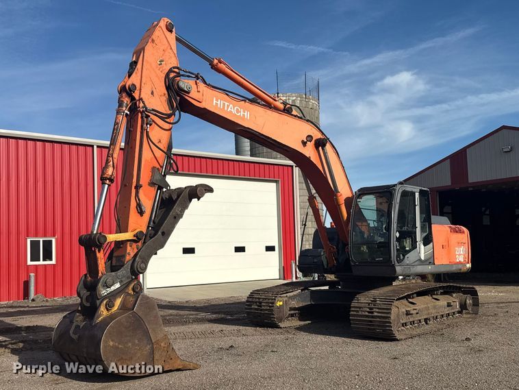 2007 Hitachi ZX240LC-3 excavator - EW4902