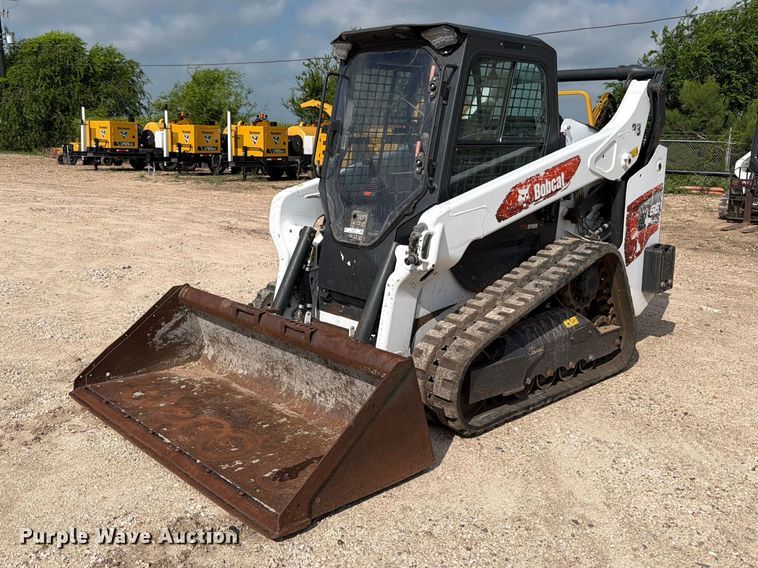 2024 Bobcat T66 tracked skid steer loader - FB8219