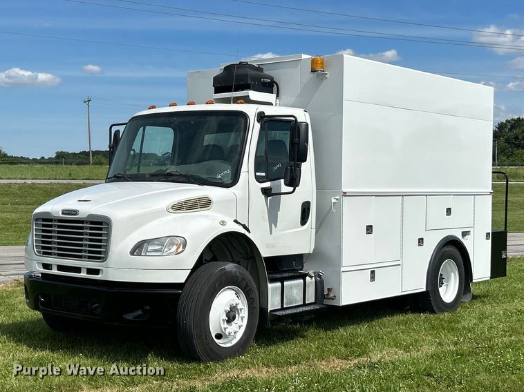 2014 Freightliner Business Class M2 utility / service truck - FC2805