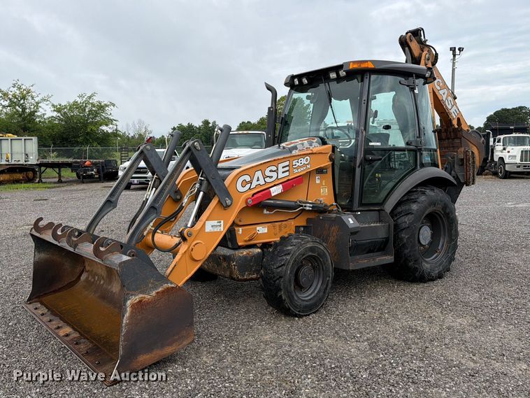 2017 Case 580 Super N backhoe - FC3188
