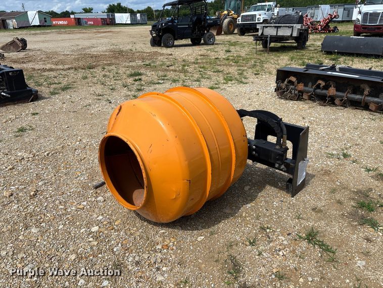 2024 LandHonor skid steer concrete mixer - FC5943