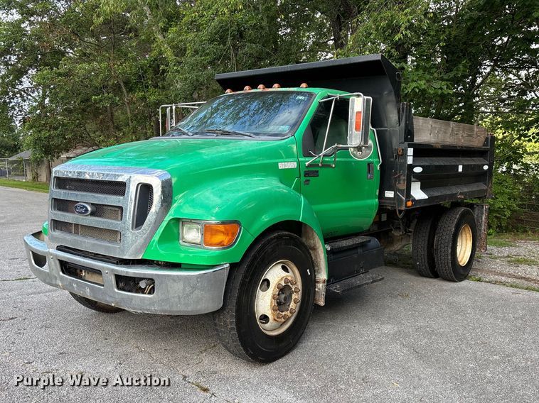 2015 Ford F650 Super Duty dump truck - FG0464