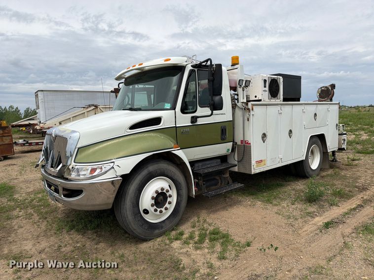 2007 International 4200 utility / service truck - FK0234