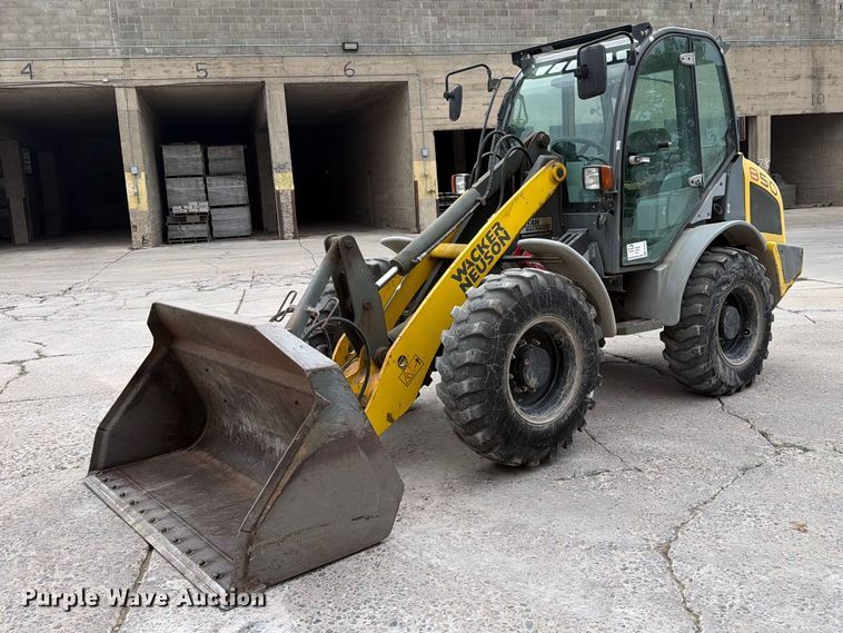 2012 Wacker Neuson 850 compact wheel loader - FK0258
