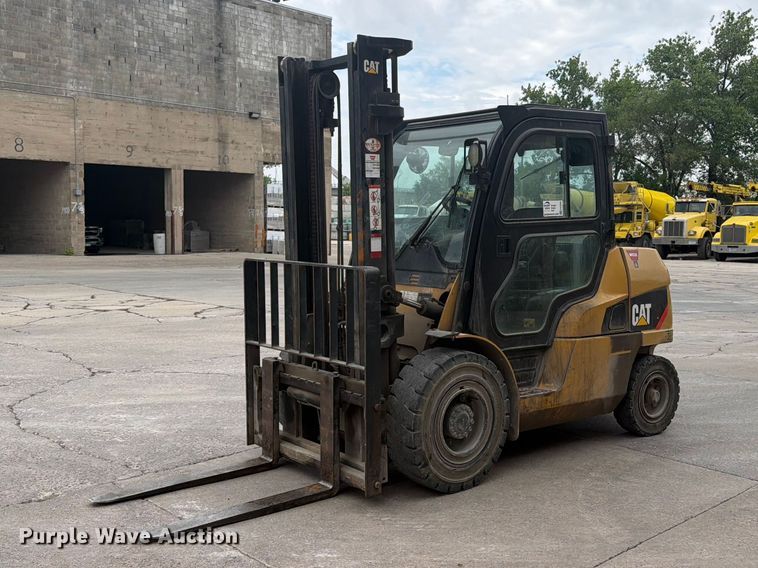 Caterpillar forklift - FK0260