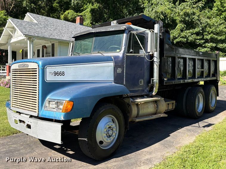 1989 Freightliner USF-1E dump truck - FK3037