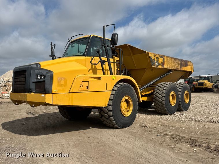 2012 Caterpillar 740B articulated haul truck - NA9484