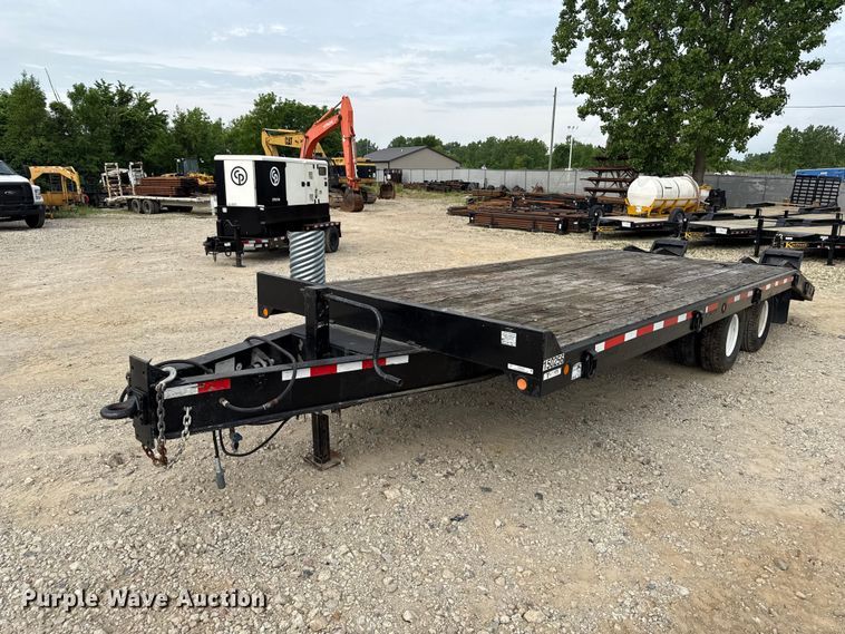 2010 Towmaster T-20 equipment trailer - ND9490