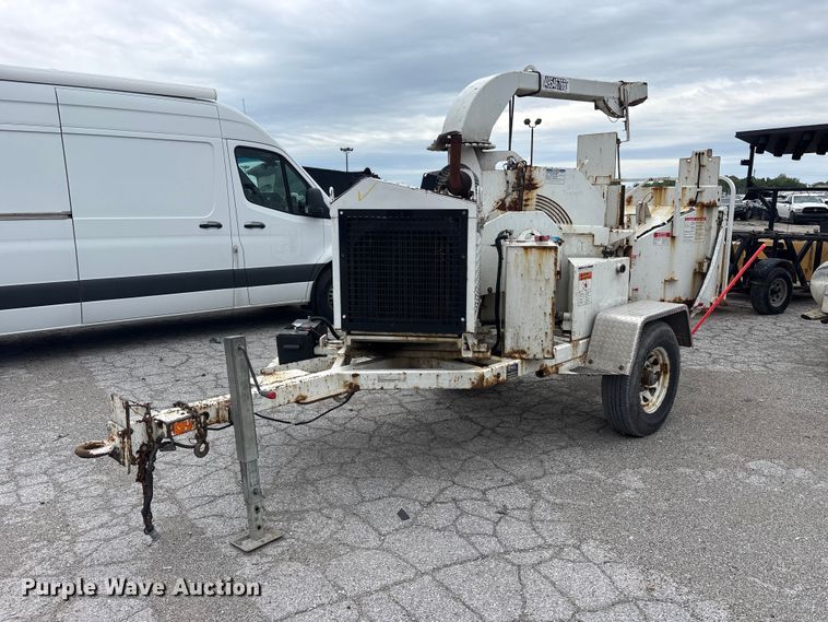 2017 Bandit 200UC wood chipper - YA3194
