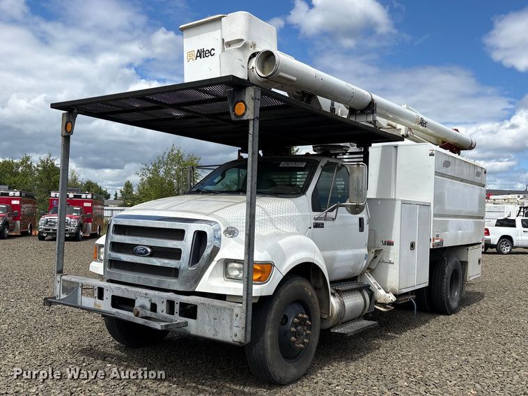 2015 Ford F750 forestry bucket truck - YA3446