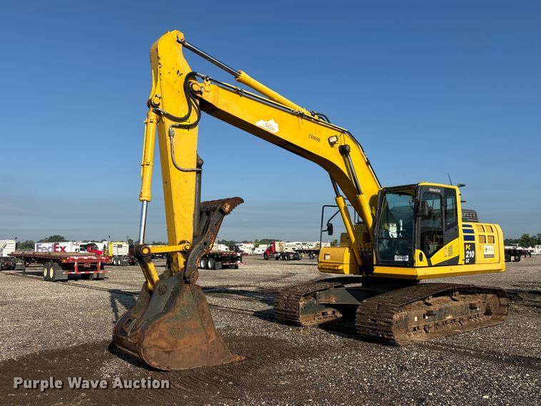 2020 Komatsu PC210LC-11 excavator - YA3583