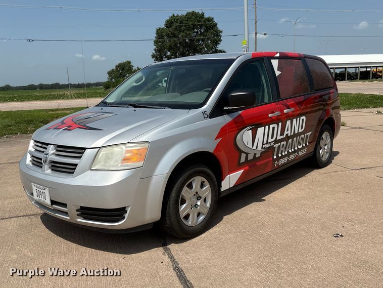 2009 Dodge Grand Caravan van - DO5249