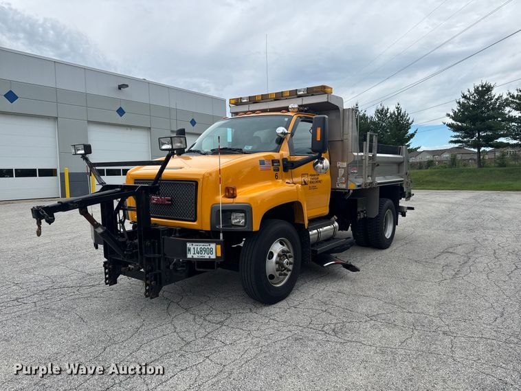 2005 GMC C8500 dump truck - DV2042