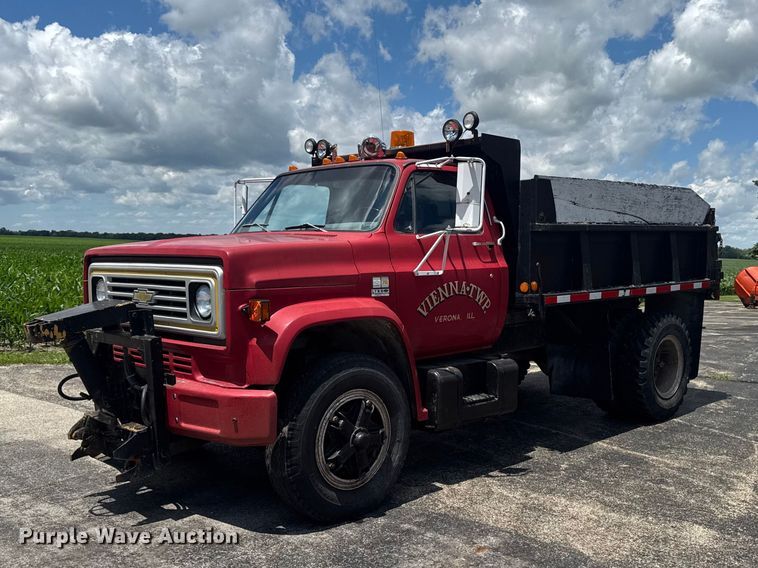 1983 Chevrolet C70 dump truck - DV2047
