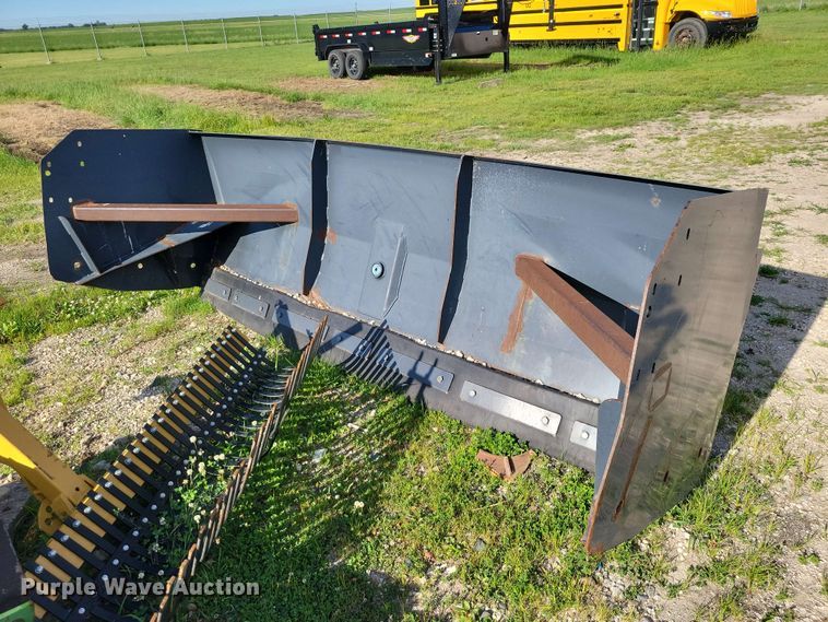 Virnig skid steer snow pusher - DZ7344