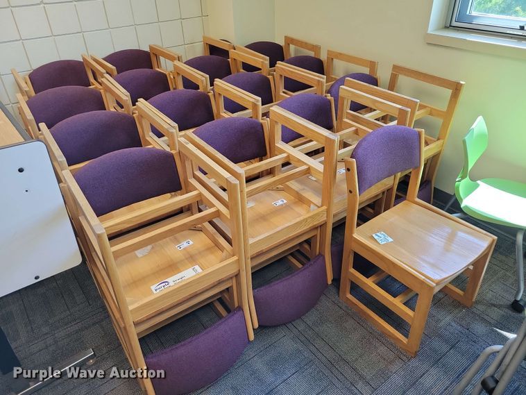 (31) chairs - EE1076