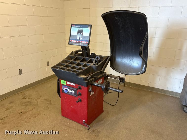2014 Coats Proride diagnostic tire balancing machine - EI5899
