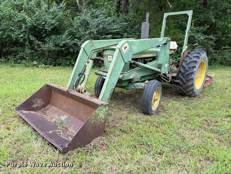 1973 John Deere 1020 tractor - EQ8069
