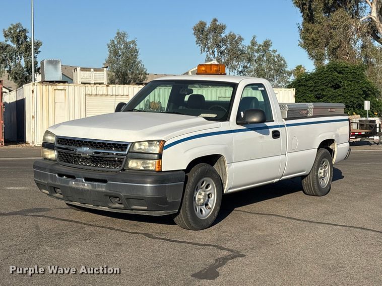 2007 Chevrolet Silverado 1500 pickup truck - ET0568