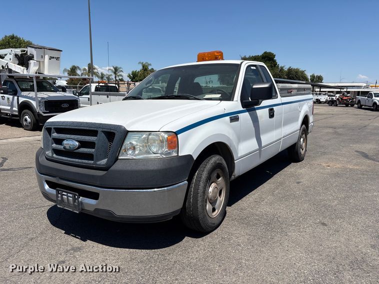 2008 Ford F150 pickup truck - ET0570