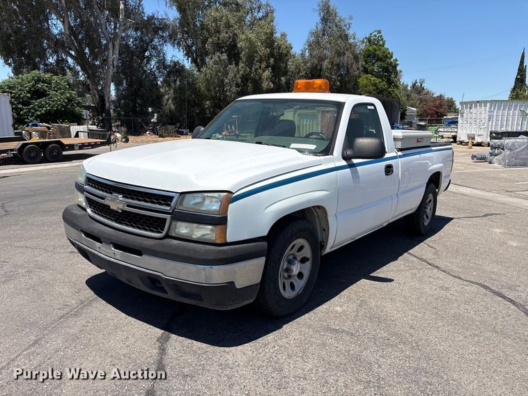 2006 Chevrolet Silverado 1500 pickup truck - ET0571