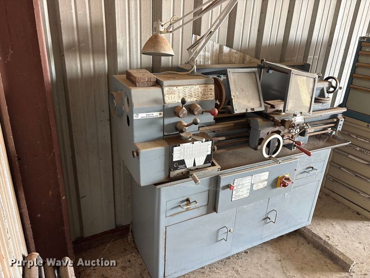 1992 Standard modern 1334 lathe - EU5714