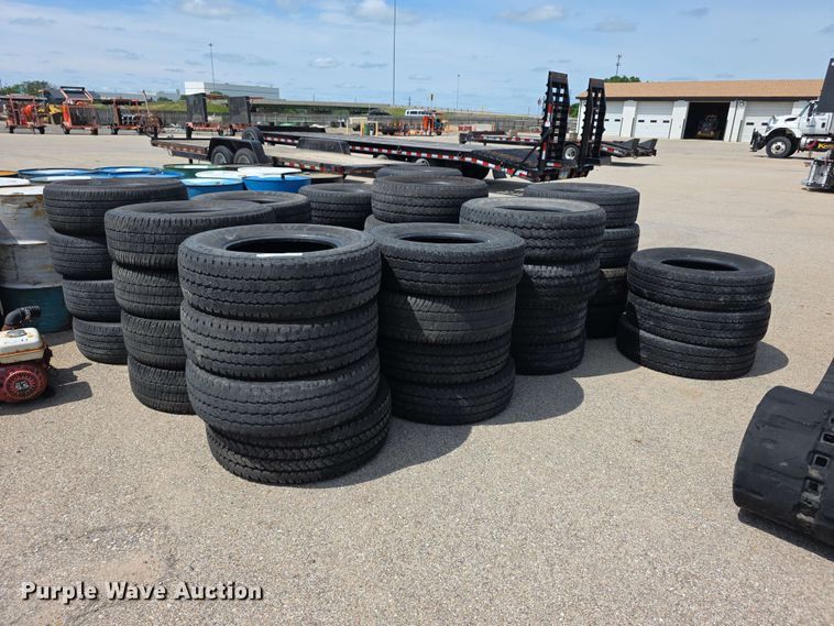 (47) tires - EV2287
