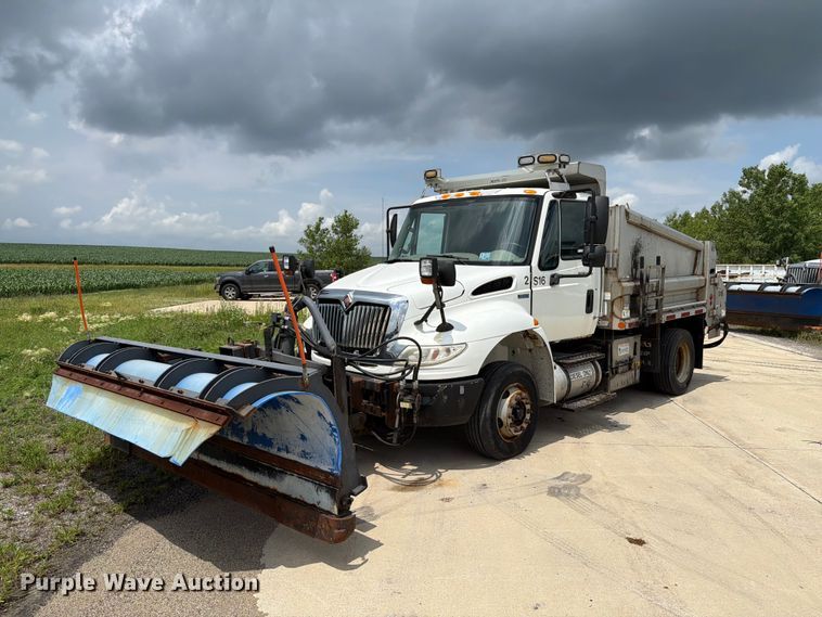 2014 International 4300 dump truck - EX4524