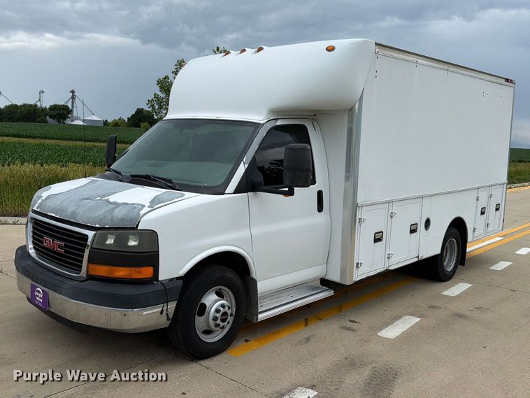 2006 GMC Savana delivery truck - EX4526