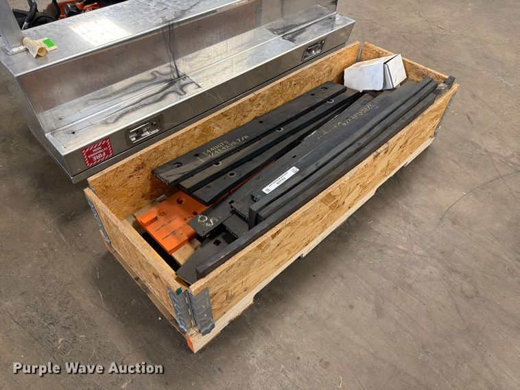 Snow plow replacement blades - EX5528