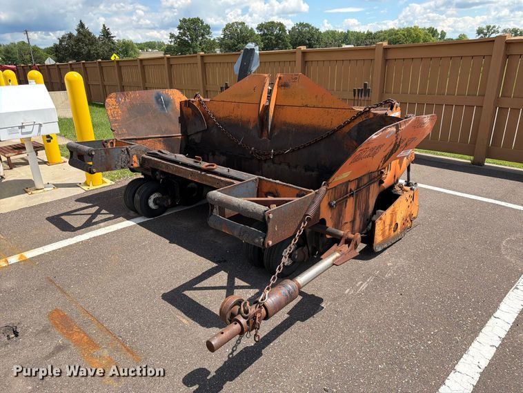 1999 Gilcrest ProPaver 413 paver - EX5529
