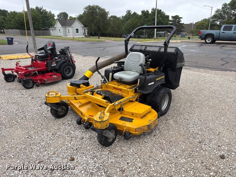 Hustler Super Z ZTR lawn mower - FB6839